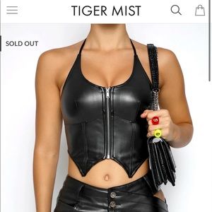 COPY - Tigermist Jayla top black